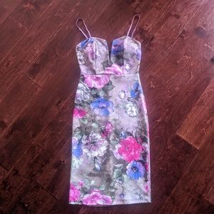 NWT Floral Deep Plunge Neck Bodycon Dress